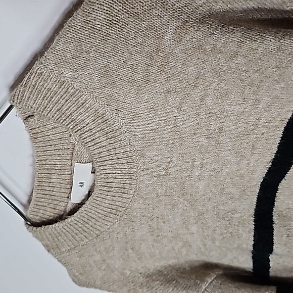 H&M XS tan and black striped sweater - Picture 3 of 7